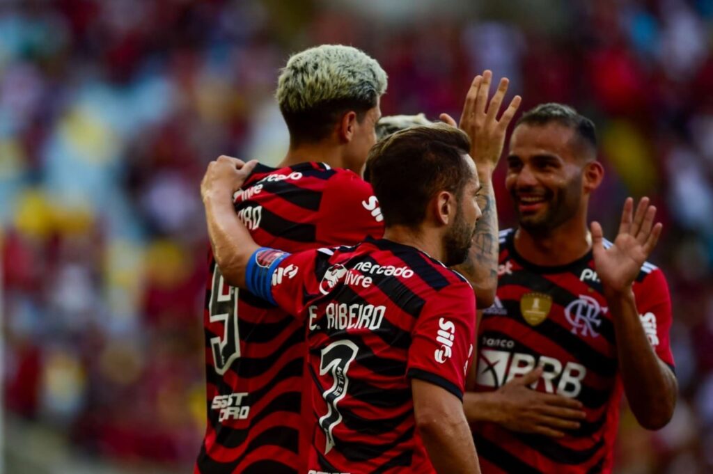 Flamengo comemora gol em vitória na estreia de Vitor Pereira e dá esperanças ao torcedor contra o Real Madrid no Mundial de Clubes