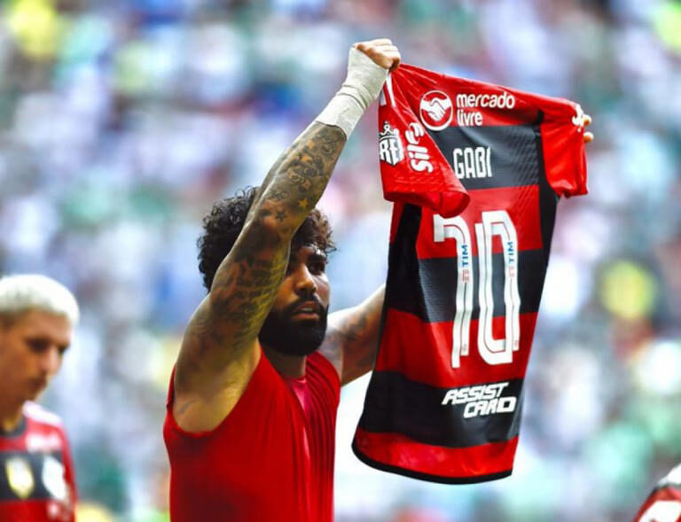 Gabigol comemora o gol em Palmeiras 4x3 Flamengo pela Supercopa do Brasil 2023