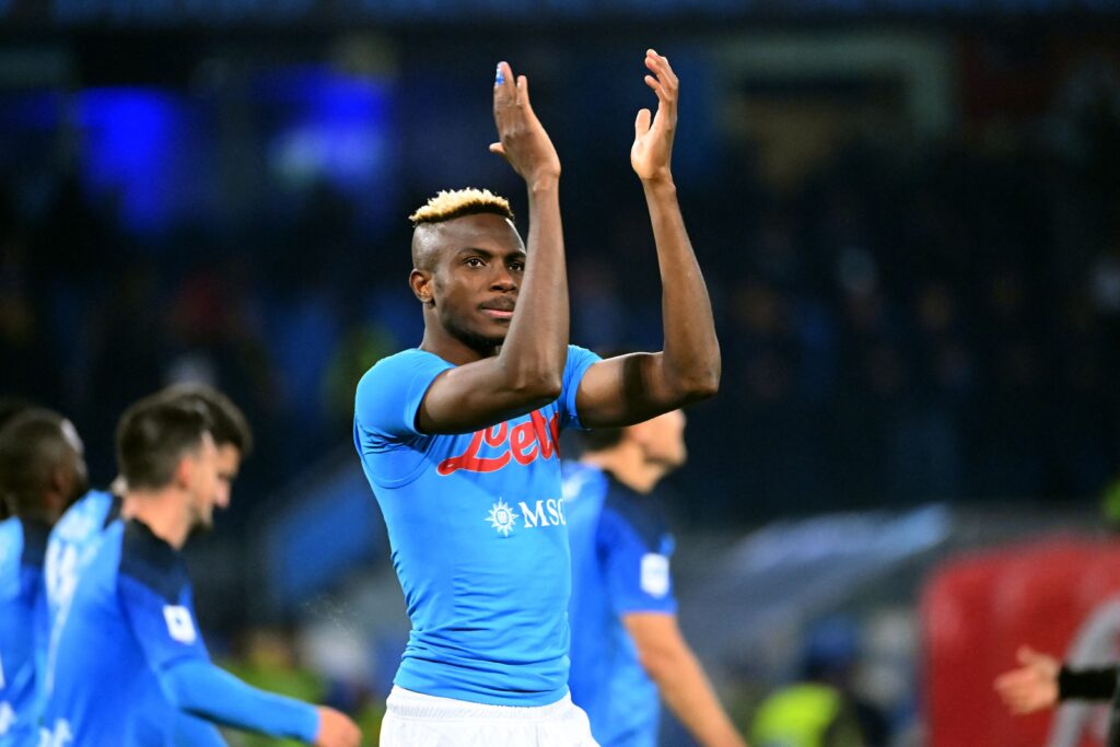 Napoli enfrenta o Frankfurt, pela Champions League