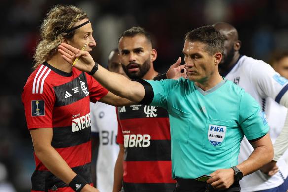 'Antes de começar o jogo...', Gabigol faz acusações ao árbitro de Flamengo x Al Hilal