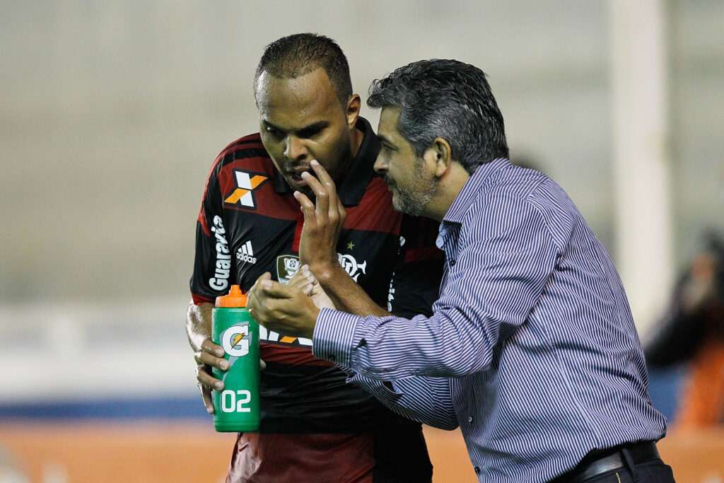 Ney Franco Flamengo v Atletico PR - Brasileirao Series A 2014