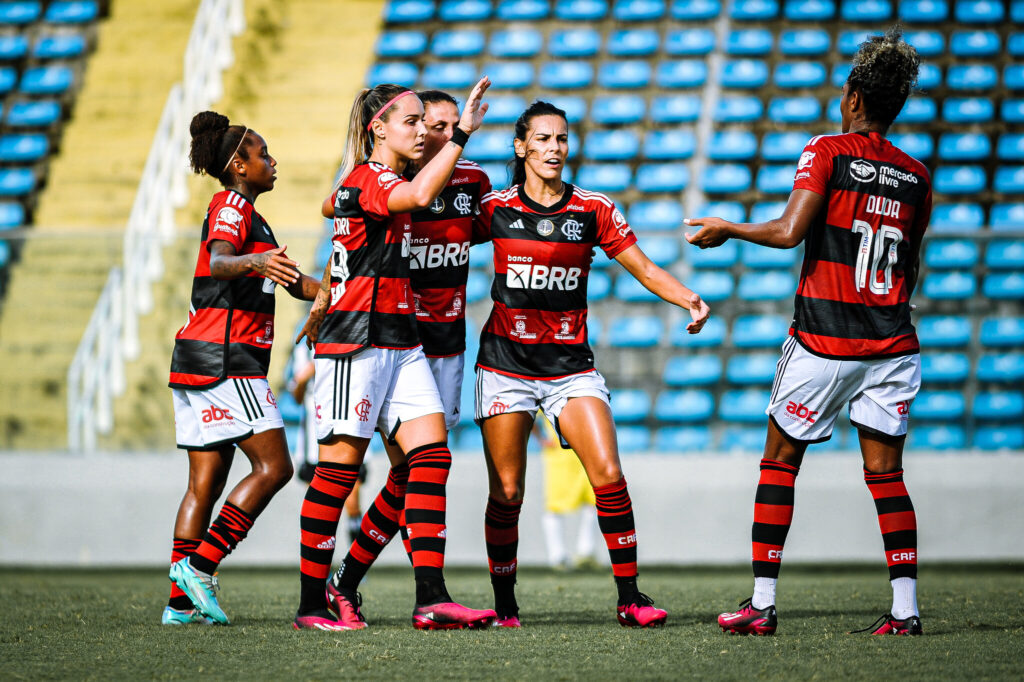 Flamengo vence mais uma pelo Brasileirão Feminino; Mengão ganhou do Grêmio por 1 a 0