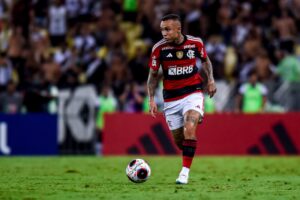 Cebolinha em jogo do Flamengo; Ministério da Fazenda decide taxar sites de aposta e pode influenciar em patrocinador do Flamengo