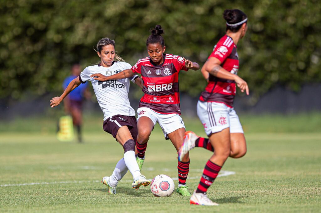 Flamengo empatou com Botafogo por 1 a 1 em jogo da Copa Rio de Futebol Feminino