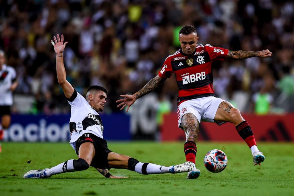 Gabriel Pec e Cebolinha no Flamengo x Vasco