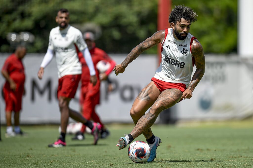 Gabigol em treino do Flamengo; estreia na Libertadores, próximos jogos e as últimas notícias do Flamengo