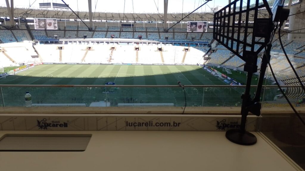 Maracanã em dia de jogo do Flamengo antes da entrada do público