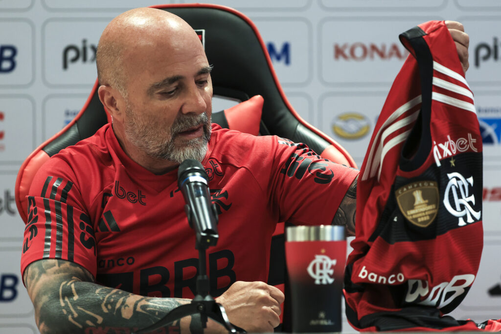 Flamengo Unveils New Coach Jorge Sampaoli