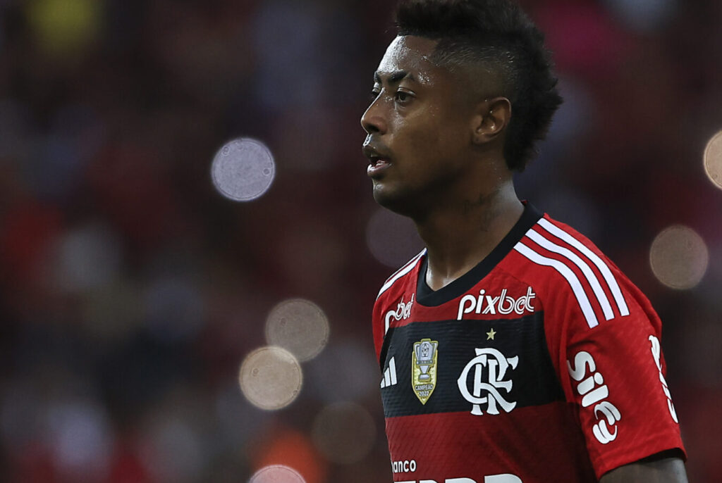 Bruno Henrique em jogo do Flamengo; atacante é desfalque contra o Internacional