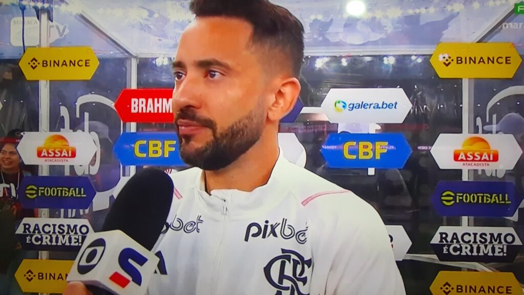Everton Ribeiro entrevista Flamengo