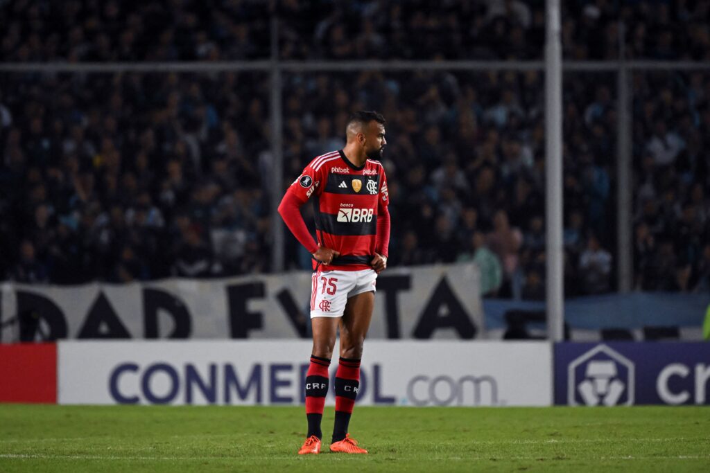 Fabrício Bruno em campo pelo Flamengo; Jogo entre Fla e Bahia marca o encontro das duas piores defesas de 2023