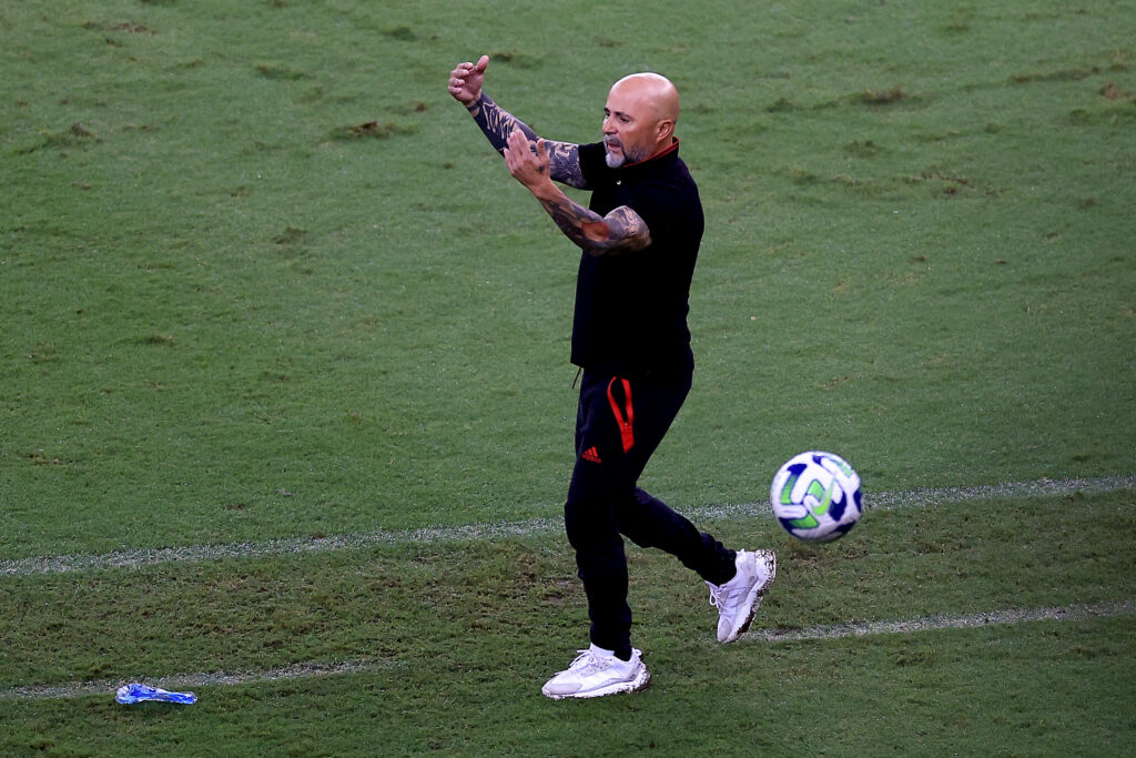 Sampaoli durante partida entre Flamengo e Goiás pelo Campeonato Brasileiro