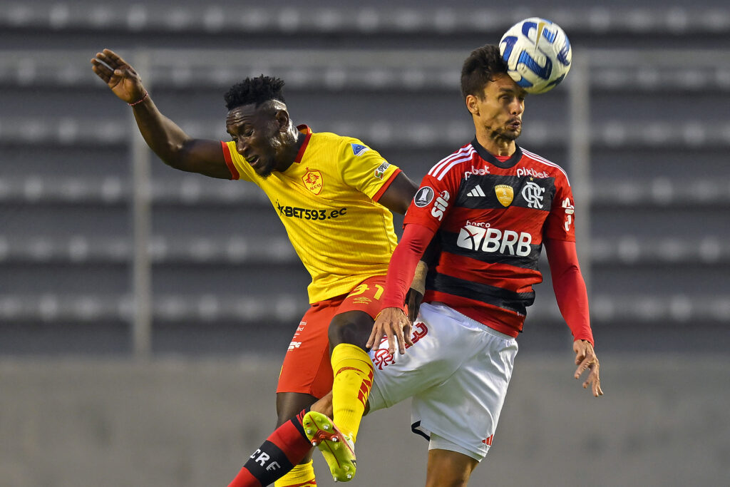 Com contrato até o fim da temporada e pouco utilizado por Sampaoli, Rodrigo Caio pode deixar o Flamengo na próxima temporada
