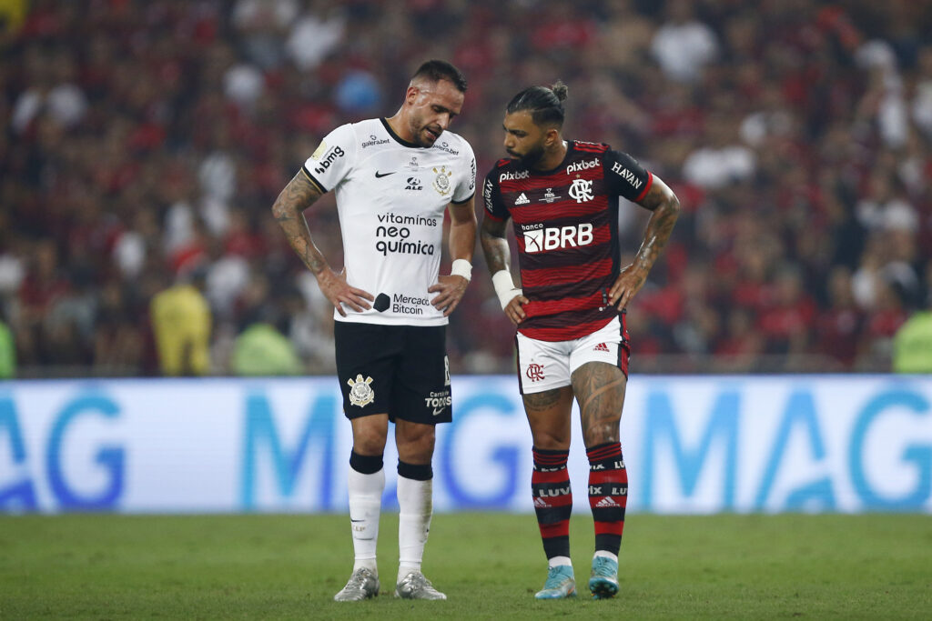 Renato Augusto pelo Corinthians, e Gabigol do Flamengo