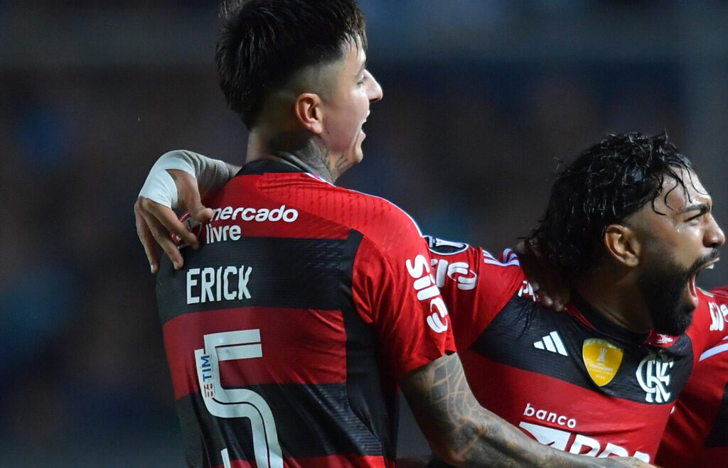 Erick Pulgar Racing Club v Flamengo - Copa CONMEBOL Libertadores 2023