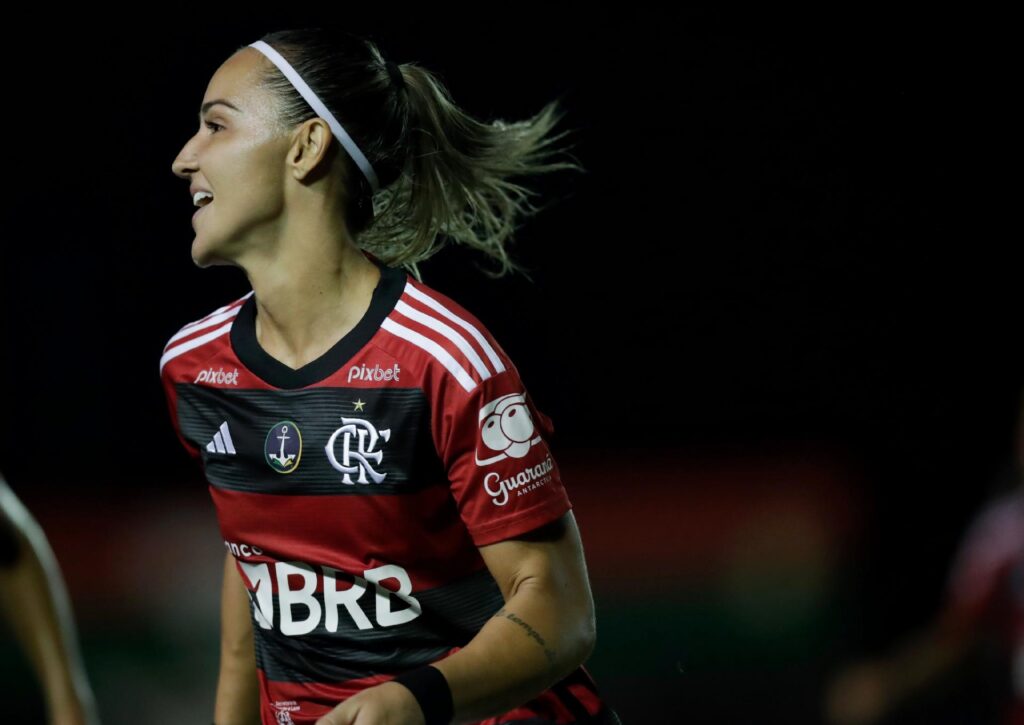 Giovanna Crivelari, artilheira do Flamengo