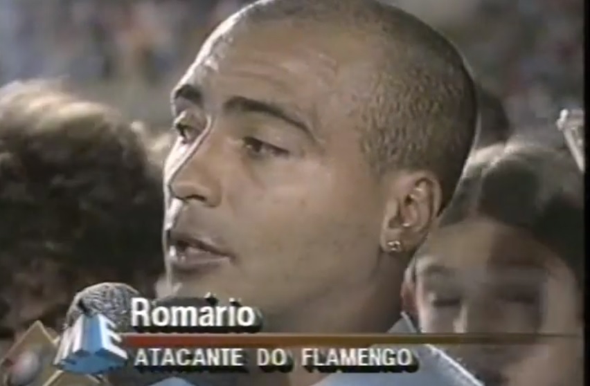 Romário não estava em campo, mas estava ao lado dos companheiros no Mané Garrincha