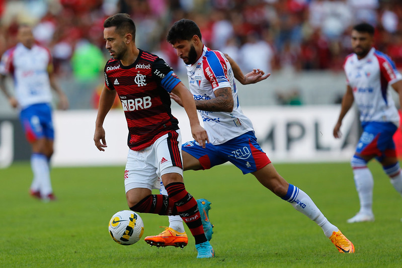 Everton Ribeiro em Flamengo x Fortaleza pelo Brasileirão de 2022; veja palpites para 13ª rodada de 2023