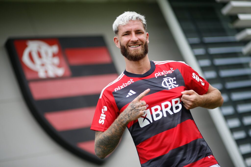 De acordo com jornalista, contrato curto entre Flamengo e BRB pode ter relação com interesse de montadora asiática em patrocínio master