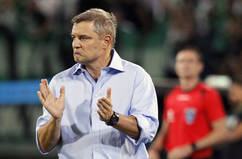 Aguirre detalha grave problema do Olimpia para pegar o Flamengo