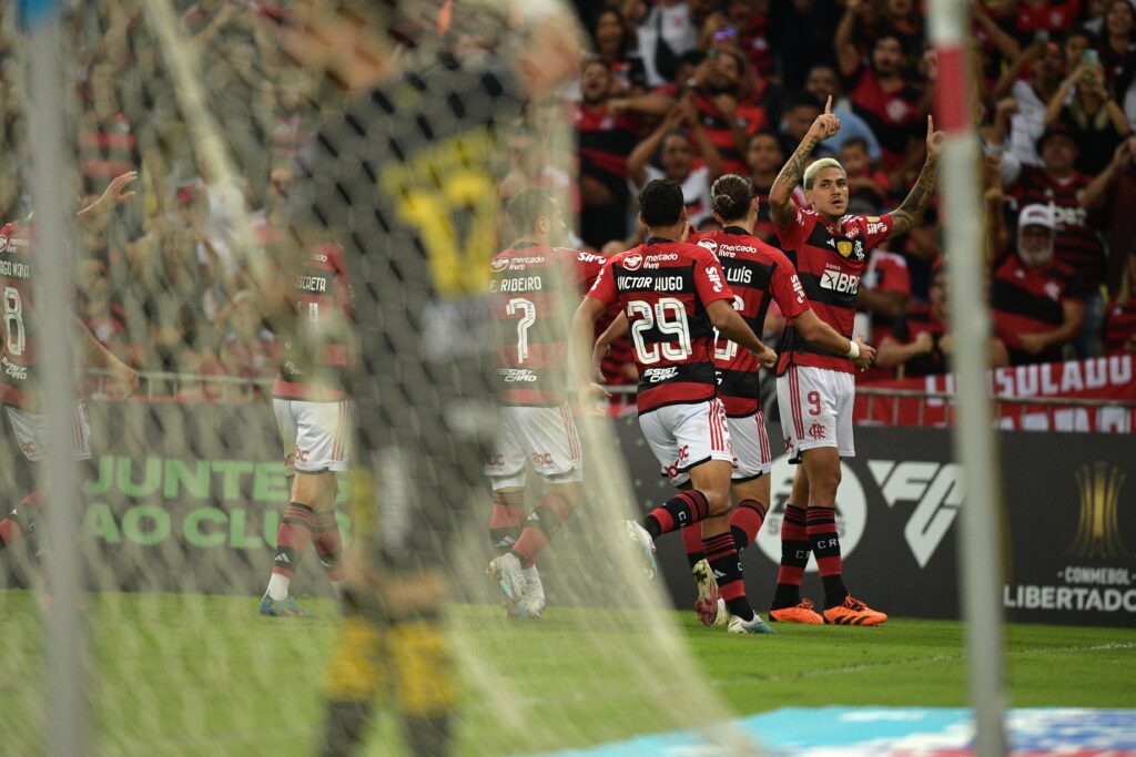 Pedro, do Flamengo, faltou em treino e causou incômodo no Ninho