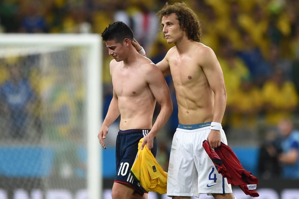 David Luiz, do Flamengo, e James Rodríguez, do São Paulo, se enfrentaram na Copa do Mundo por Brasil e Colômbia