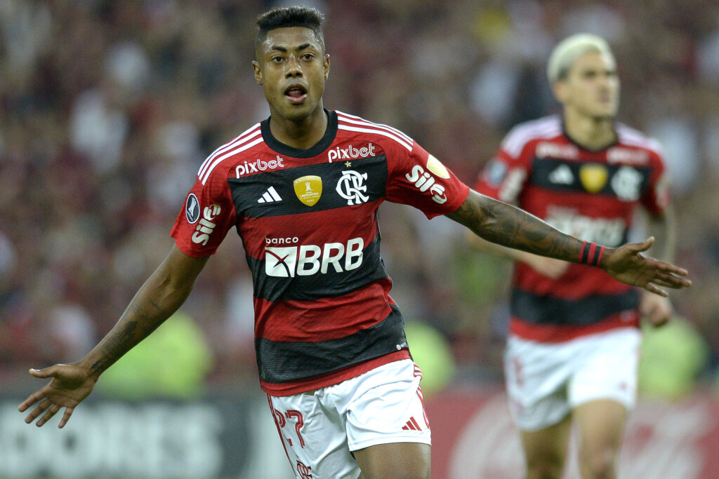 Bruno Henrique começa titular entre Flamengo x América-MG