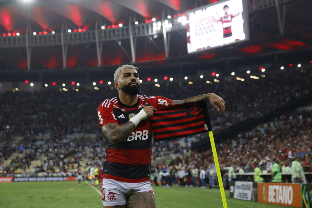 Gabigol comemora gol contra o Fluminense, pelas oitavas da Copa do Brasil; com gol contra o Grêmio, atleta marcou em todas as fases do torneio