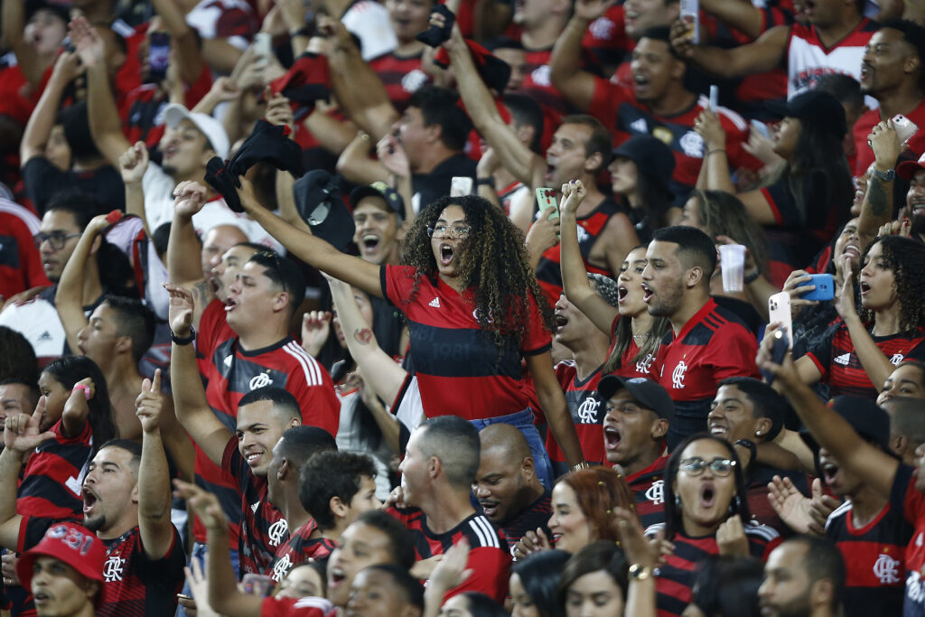 Torcida esgota ingressos para Flamengo x Athletico-PR em Cariacica