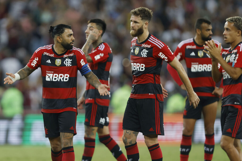 Jogadores do Flamengo se recusam a ir na festa de aniversário do Gabigol