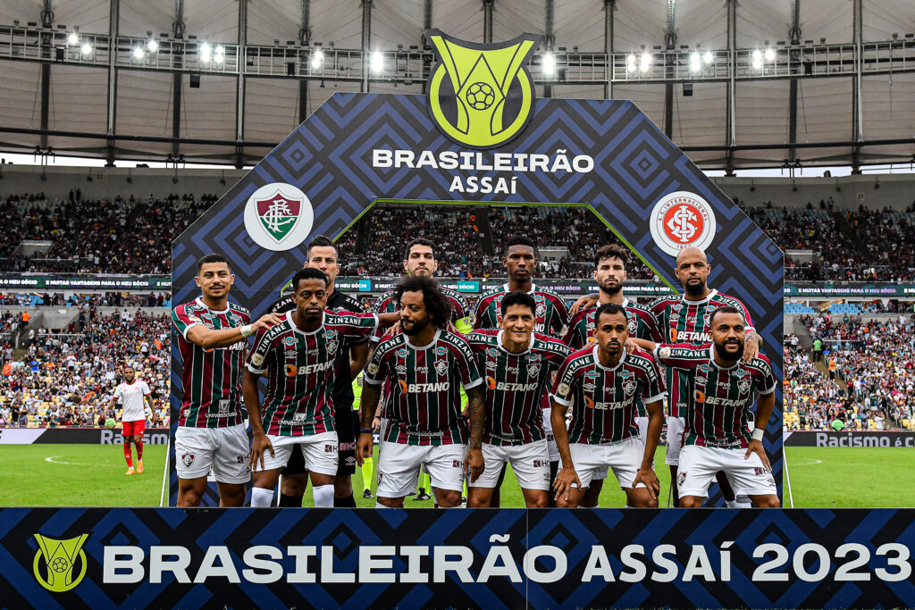 Fluminense encara o Flamengo com novidades no Brasileirão