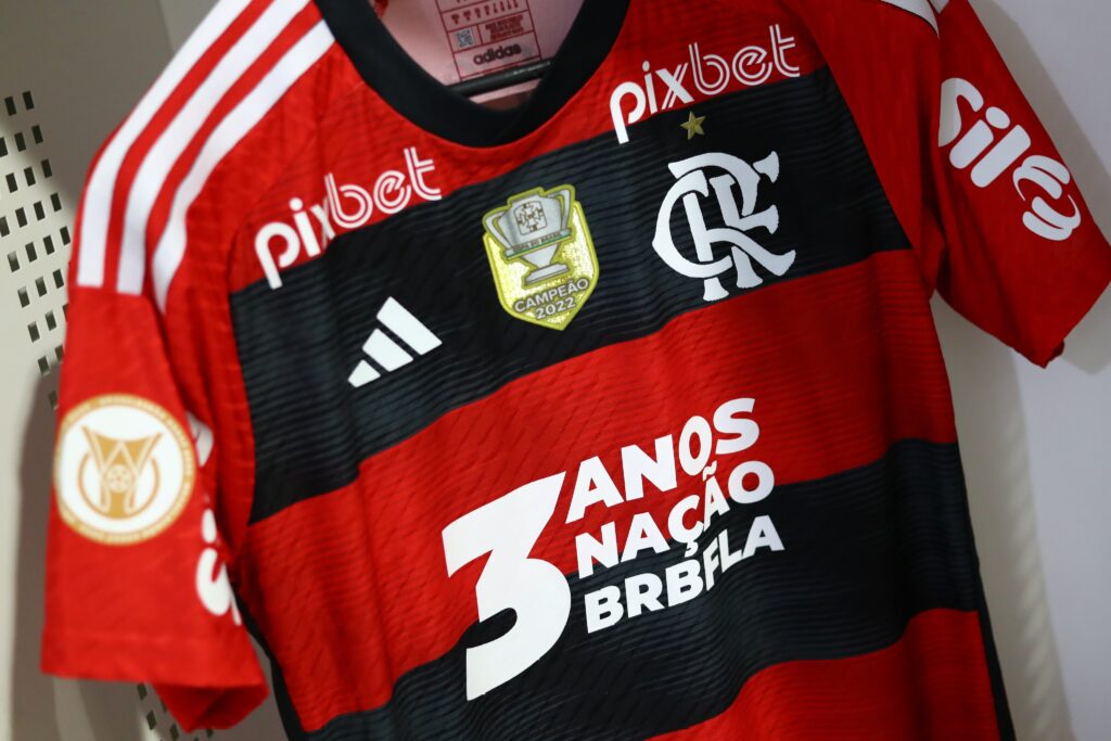 A receita do Flamengo no primeiro semestre de 2023 é maior do que a de quase todos os clubes brasileiros no ano completo de 2022