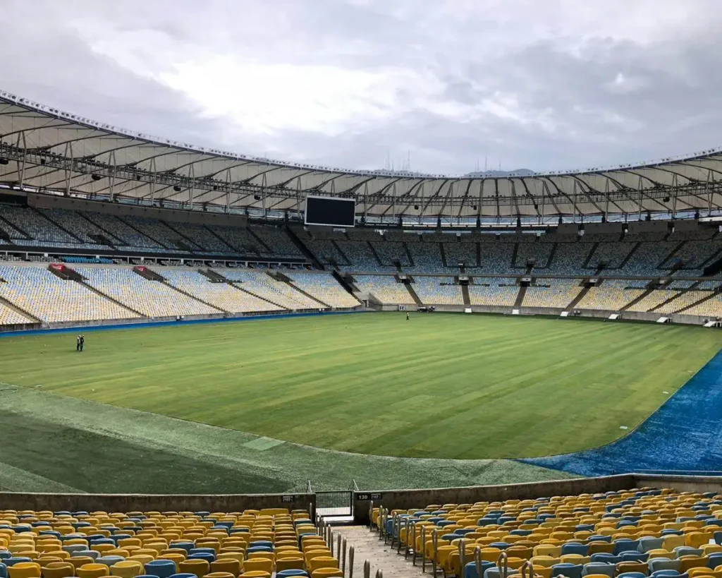 Flamengo investiu R$ 4 milhões em reformas no gramado do Maracanã no ano passado