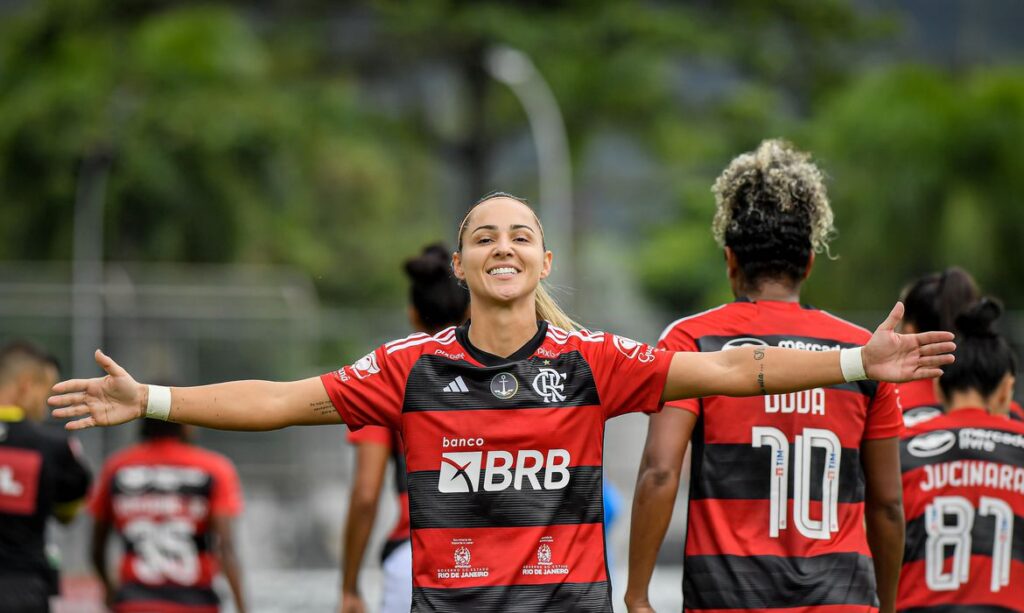 Crivelari, Duda e Jucinara marcaram os gols do Flamengo contra o Colo-Colo pelo amistoso internacional feminino