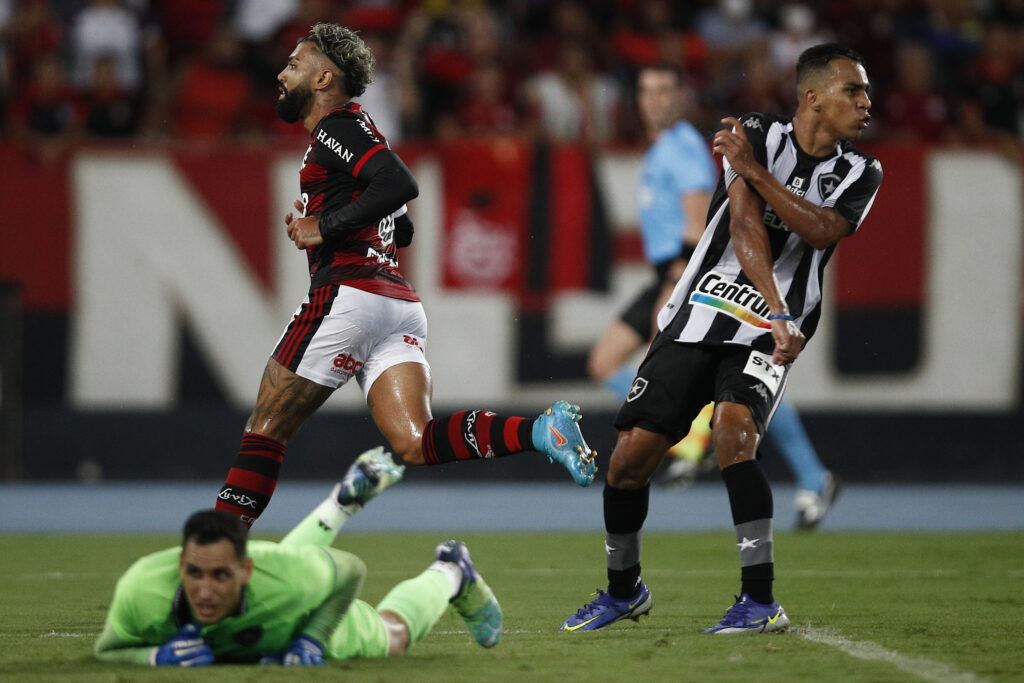 Flamengo x Botafogo acontece pela 22ª rodada do Brasileirão e ingressos já podem ser adquiridos por sócios do alvinegro