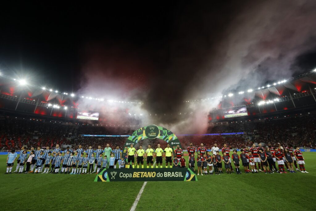 As principais fotos da vitória do Flamengo por 1x0 sobre o Grêmio pela semifinal da Copa do Brasil de 2023