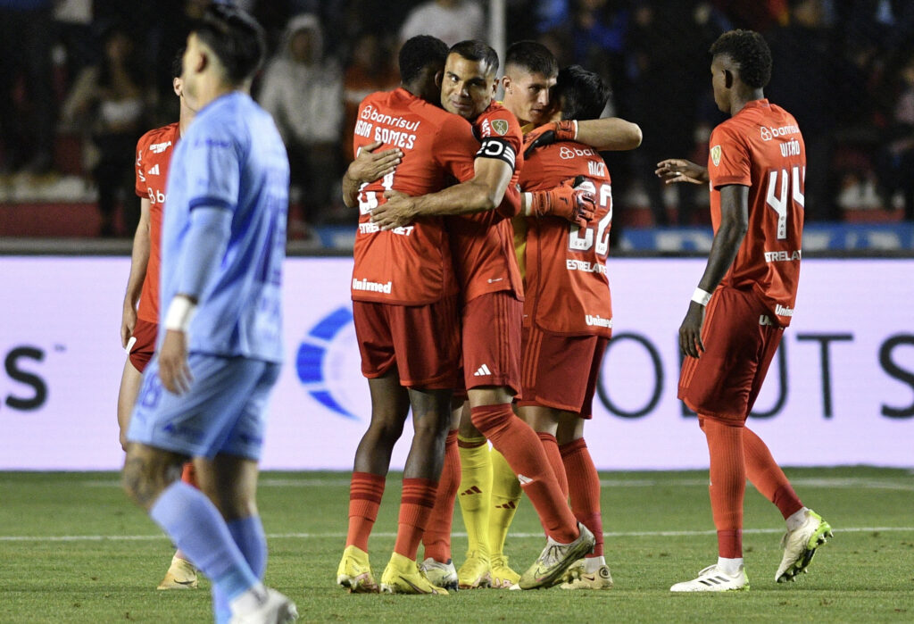 Internacional comemora gol contra o Bolívar