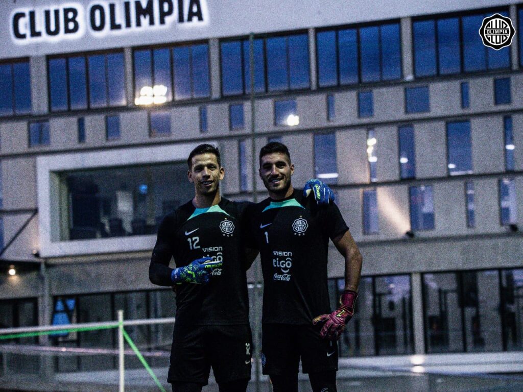 Goleiro do Olimpia manda recado antes de enfrentar Flamengo: ‘Vamos dar a vida’