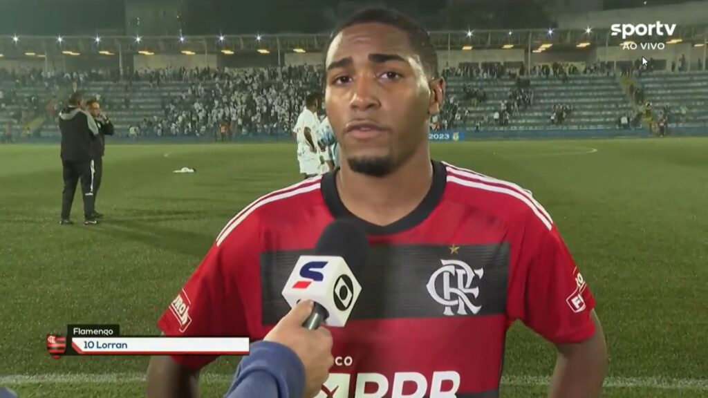 Lorran dá entrevista após vitória do Flamengo