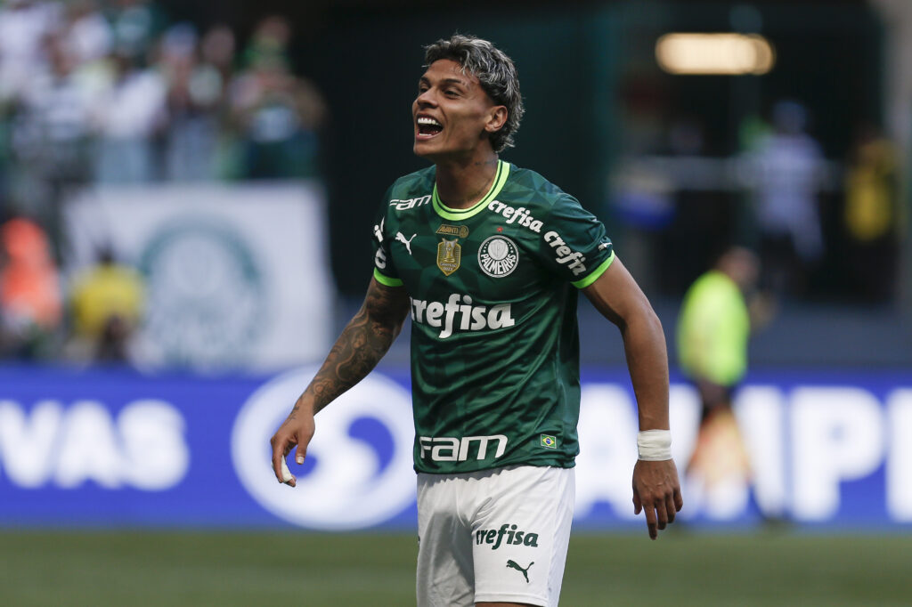 Richard Rios, ex-Flamengo, pelo Palmeiras