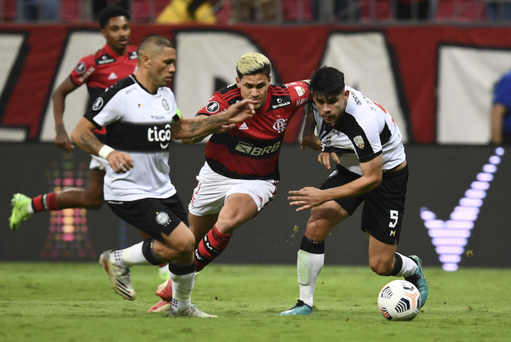 Encontros entre Flamengo e Olimpia costumam definir finalista