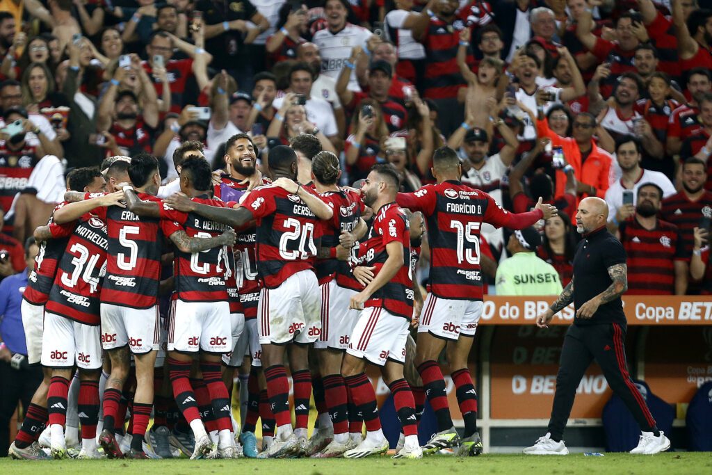 Com a classificação para a final da Copa do Brasil, Flamengo tem a chance de se igualar a Cruzeiro e Grêmio como maiores copeiros do país
