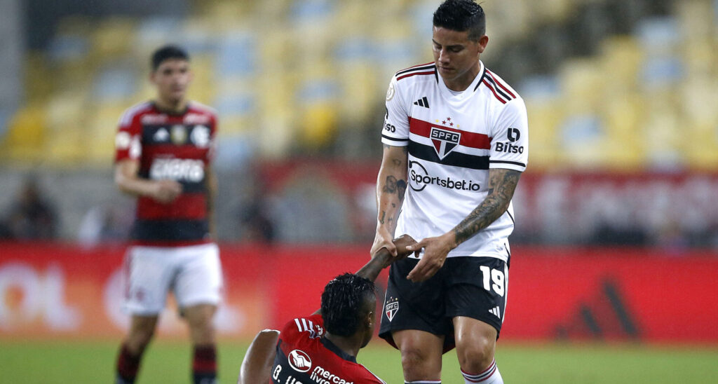 James Rodríguez Flamengo v Sao Paulo - Brasileirao 2023
