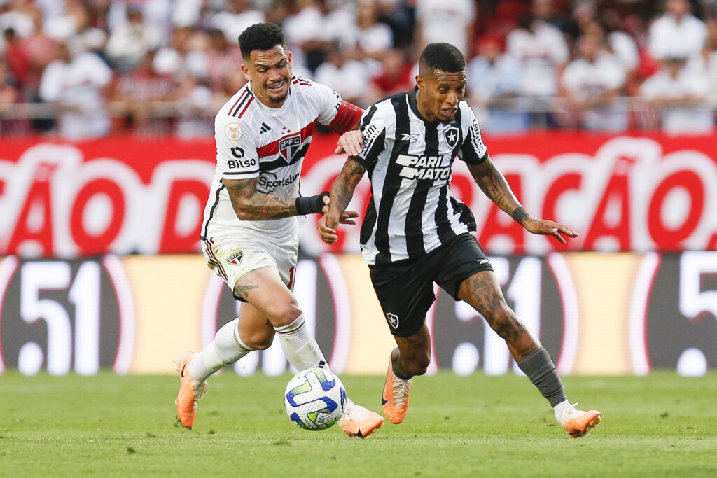 Botafogo empata com São Paulo e dá margem para Flamengo diminuir vantagem