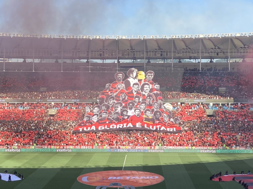 Homenagem da torcida do Flamengo a ídolos