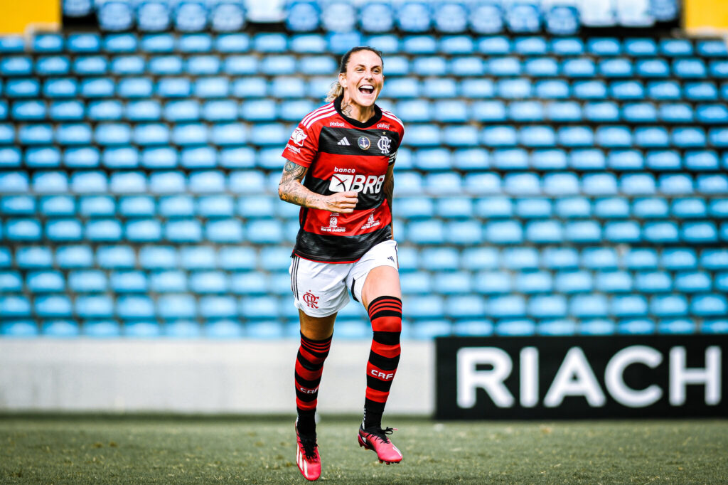 Darlene marcou um dos gols na vitória do Flamengo contra o Pérolas Negras pelo Campeonato Carioca Feminino