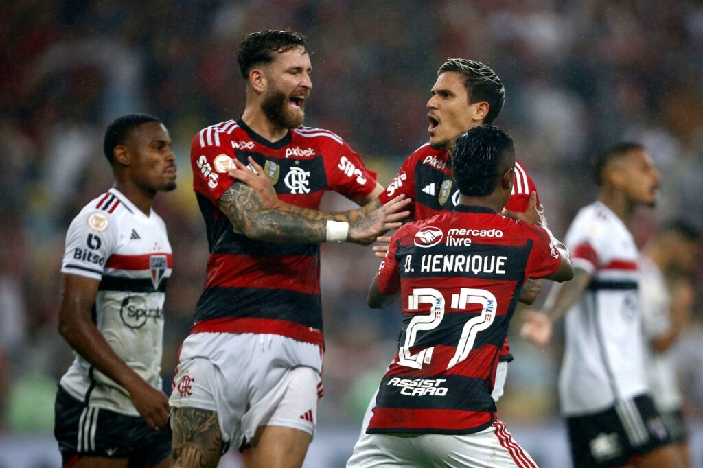 Diretor do São Paulo confirma Flamengo em outro patamar