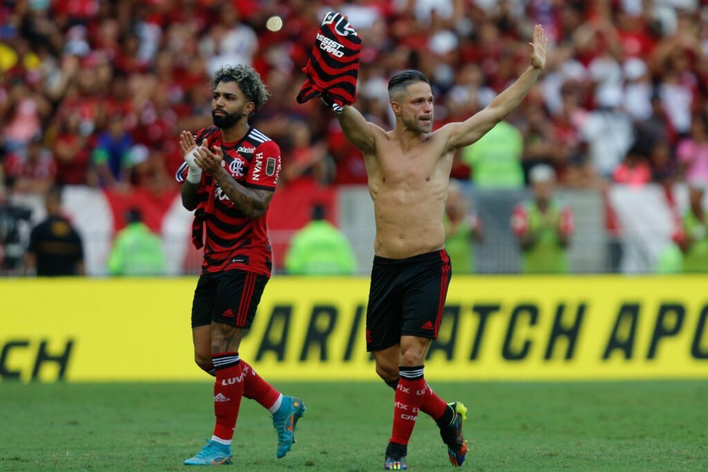Diego e Gabigol, ex-companheiros do Flamengo