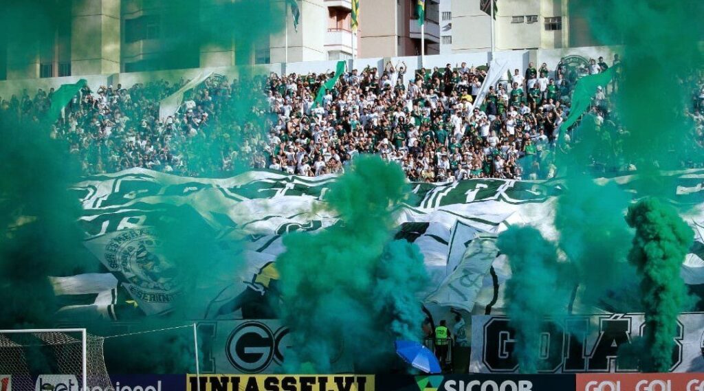 Torcida do Goiás vai lotar contra Flamengo