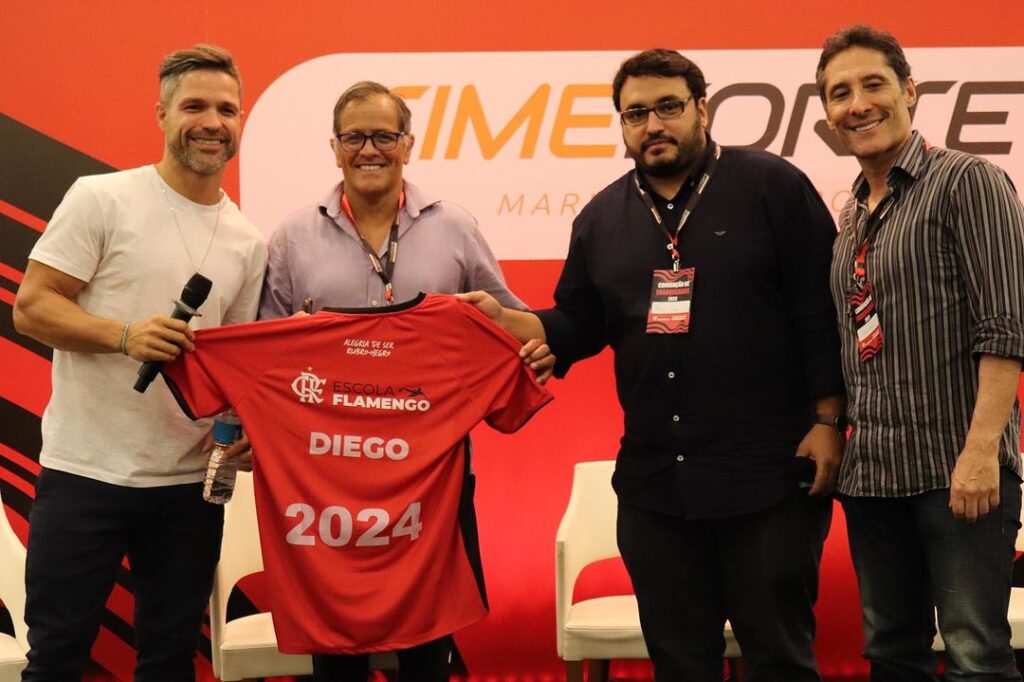 Diego Ribas assume cargo importante na Escola Flamengo